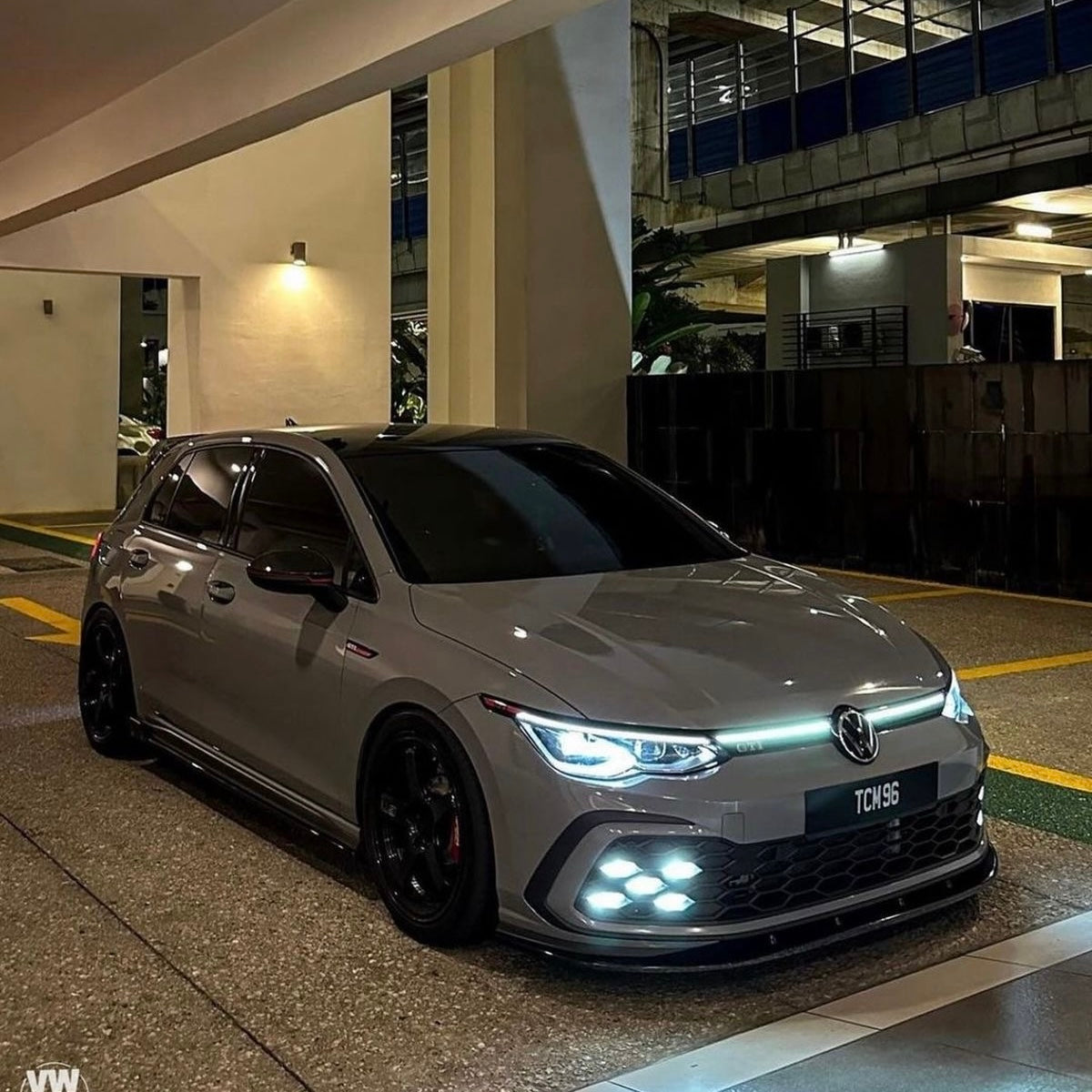 VW Golf Mk8 (20-24)